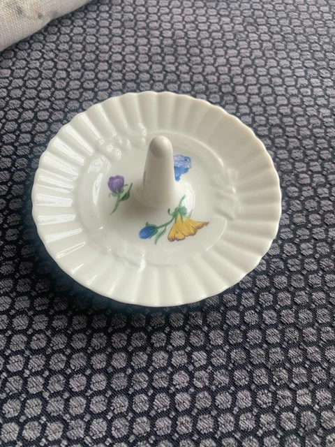 Belleek online ring holder