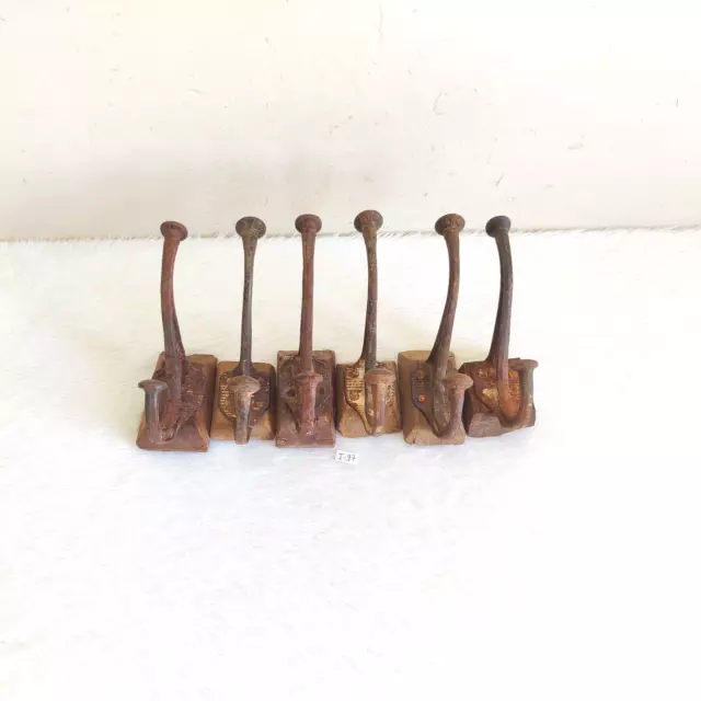 1930s Vintage Cast Iron Wall Hooks Hanger Wooden Rich Patina Decorative 6Pcs I97