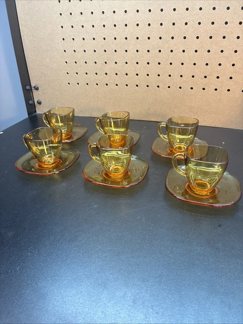 Lot De 6 Tasses à Café Vereco France - Rose - Vintage 1970/80 - Avec Soucoupes