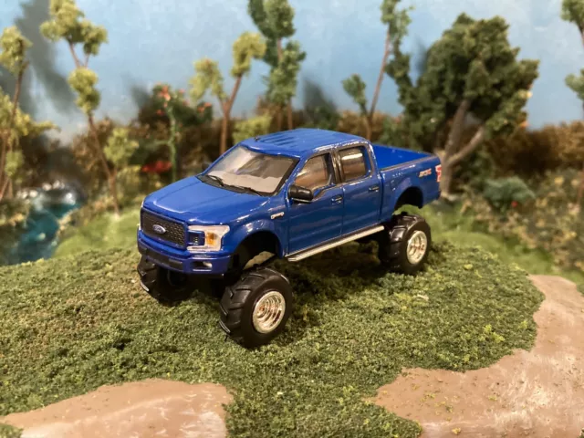 2020 Ford F-150 Lifted 4x4 Truck 1/64 Diecast Custom Off Road 4WD Raised Up F150