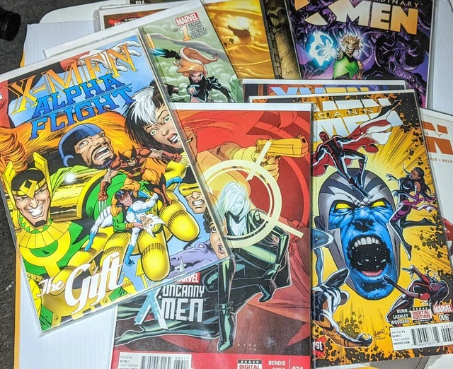 X-Men Comics -Battle of the Atom Uncanny Extraordinary Marvel Comic Books