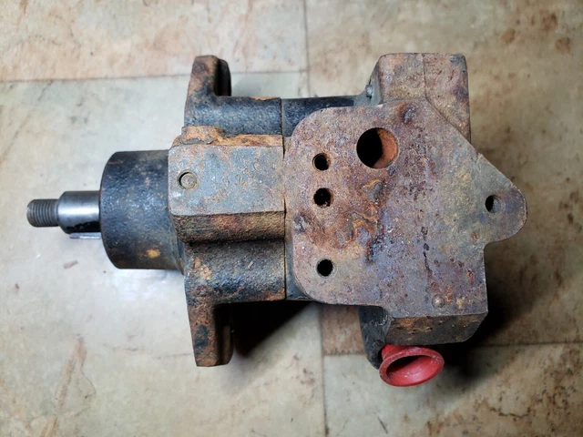 Vickers Hydraulic Vane Pump R55 VTM275055 10MER112 Parts or Repair