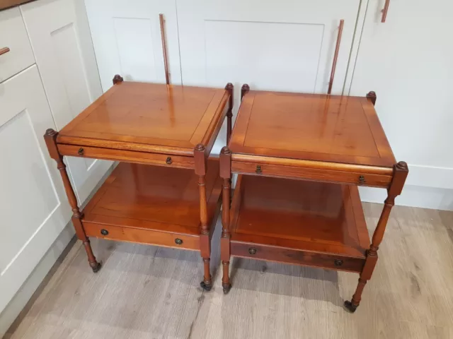 Pair Of Bradley Repro Yew Bedside Tables, Circa 1970s. Good Condition. Del Poss