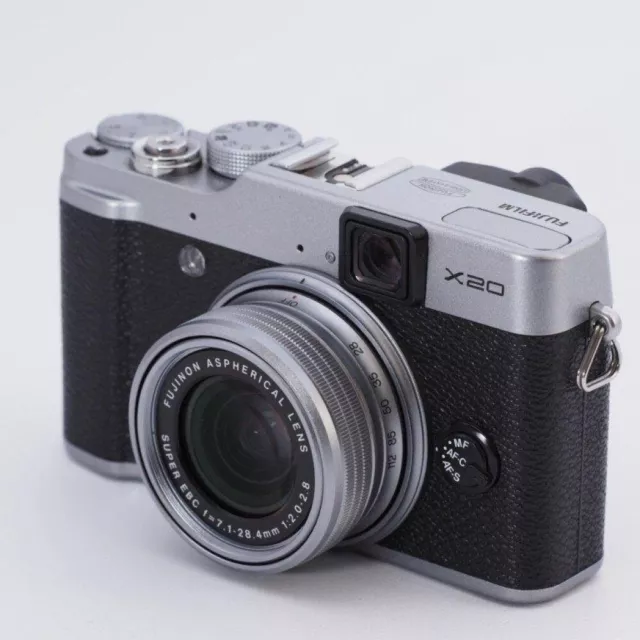 [Near Mint] FUJIFILM X Series X20 12.0MP Digital Camera Silver w/ battery JAPAN