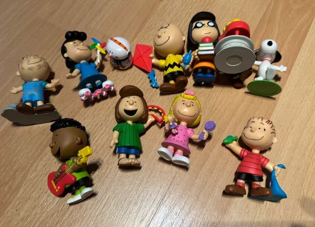 Just Play Peanuts Characters Figures Toys Lot Of 10- Charlie Brown, Cake Toppers