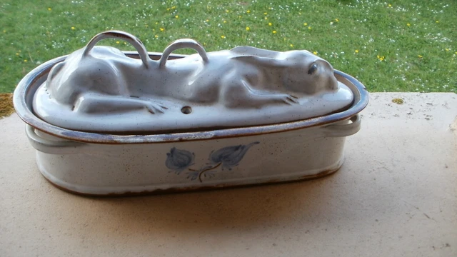 Terrine lièvre au gite long 35cms ancien