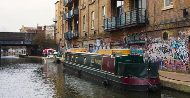 57ft narrowboat - high specs built for luxury off grid living