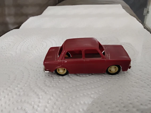 Miniature CLE Simca Sport Pub FINAS N°17 - Échelle 1/32 - France - Pare-choc Avant Cassé