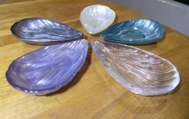 SET of 5 LUSTRE OPALESCENT GLASS SHELL DISH