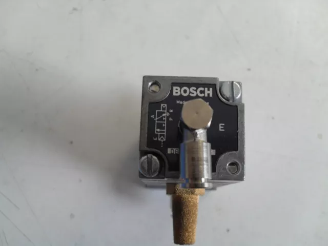 BOSCH Pneumatik Magnet Ventil  Wegeventil 1 825 503 026 Zeitrelais