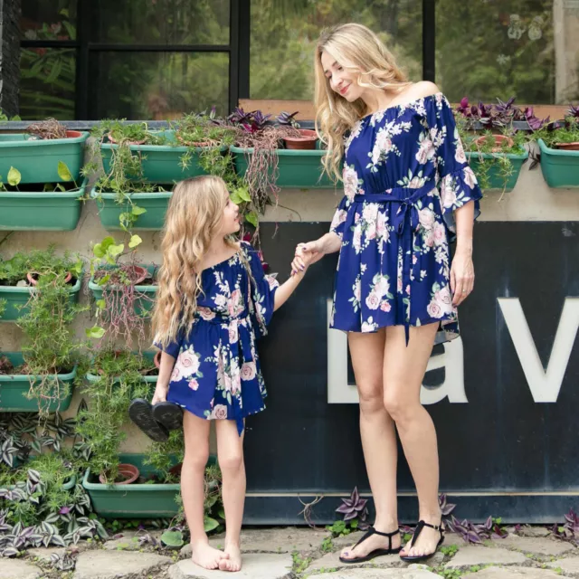 Mutter und Tochter Schulterfrei blumig Eltern-Kind-Kleid Familie passende  Neu