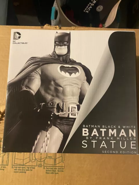 Batman Black & White Statue By Frank Miller Second Edition