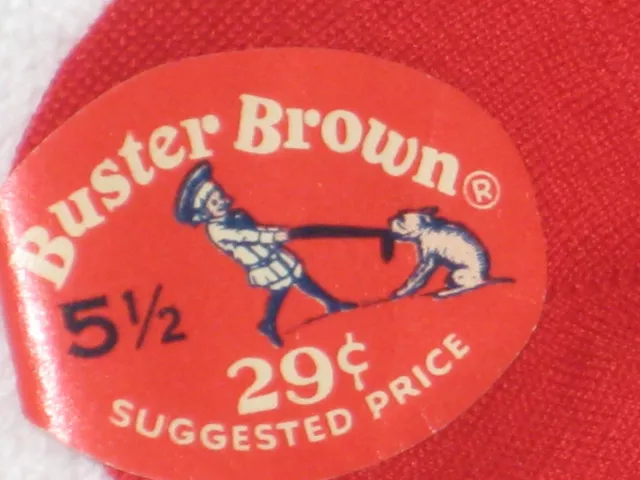 VTG BUSTER BROWN RED COTTON CHILDS SCALLOPED ANKLE SOCKS NOS 5 1/2    .29Cents