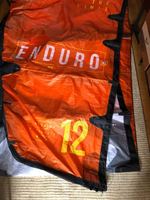 OZONE ENDURO V3 12m kite only, likenew condition