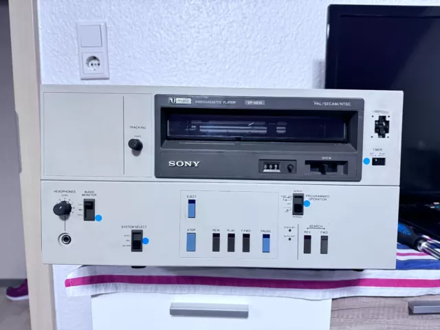 Sony U-Matic Videorekorder VP-5030 PAL - SECAM - NTSC Sehr Selten