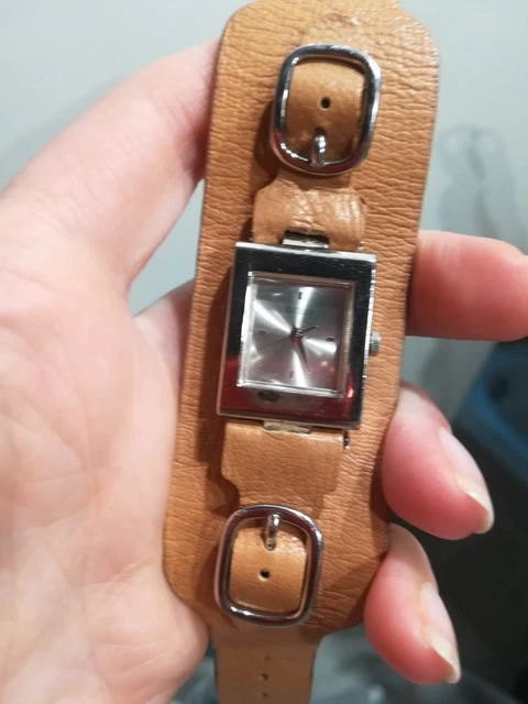Orologio GUESS stile Western Country hippie cinturino largo vera pelle con fibbi