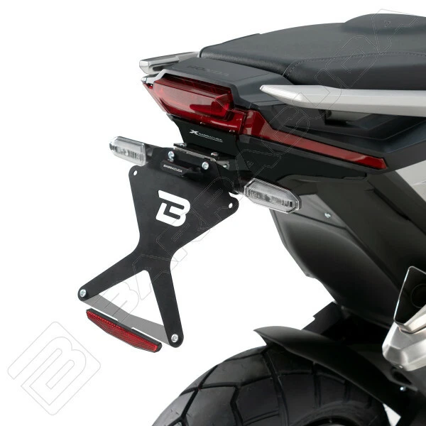 Support Plaque Immatriculation Moto XADV 750 2021-2024 – Acier Inoxydable Noir – Design Épuré & Robuste