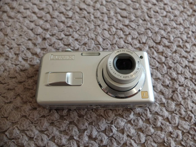 Appareil photo numérique Panasonic Lumix DMC-LS2