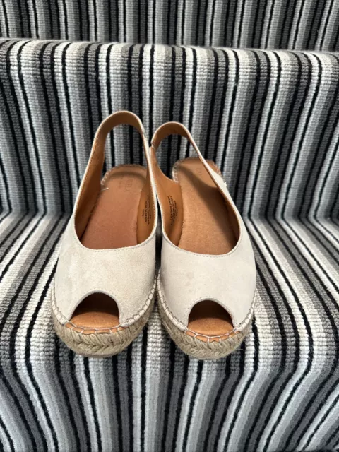 Carvela clearance sybil wedges