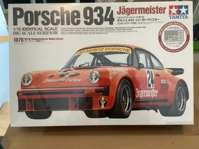 Porsche 934 Jägermeister mit Ätzteilen Tamiya 1/12