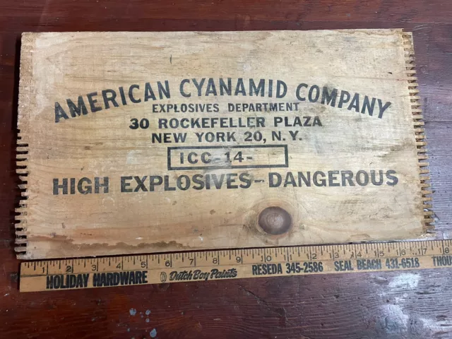 Vintage American Cyanamid Co wood box sign “high Explosives”