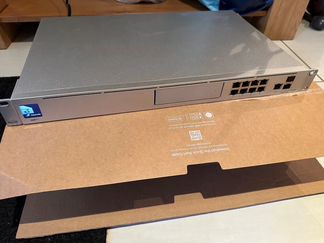 UBIQUITI NETWORKS UNIFI Dream Machine Pro Network Switch Router UDM Pro ...