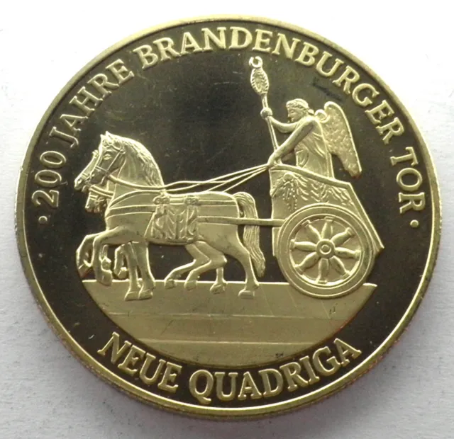 GERMANY, 200 JAHRE BRANDENBURGER TOR NEUE QUADRIGA Proof Gold Plated Medal. BB2