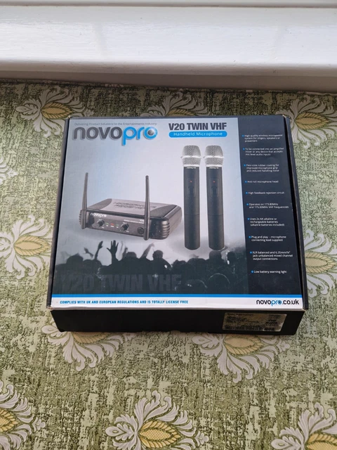 NOVOPRO V20 TWIN Handheld VHF Microphone System - Dual Radio Wireless ...