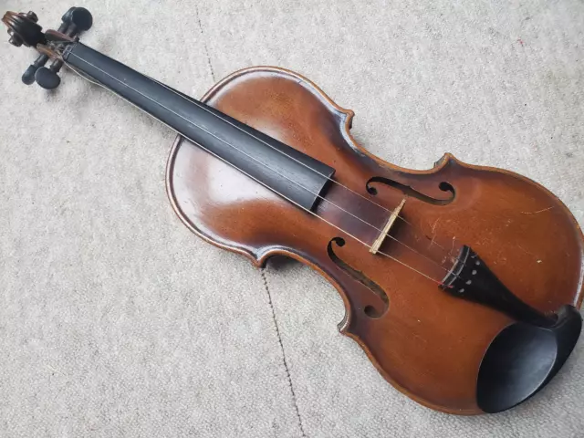 nicely flamed old  Violin violon with Stainer branding at the back