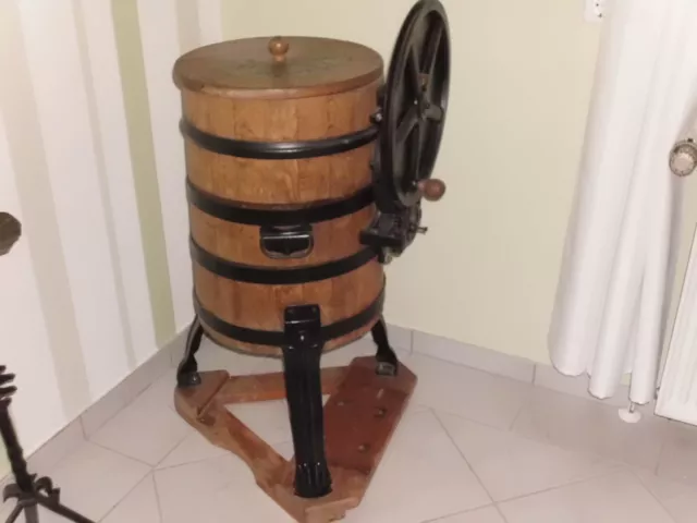 Antike Miele Buttermaschine Modell F2