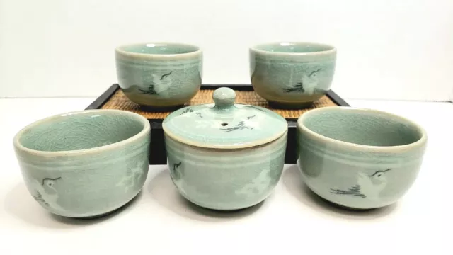 Vintage Korean Celadon Flying Crane Signed Crackle Glaze Tea Cups Stand