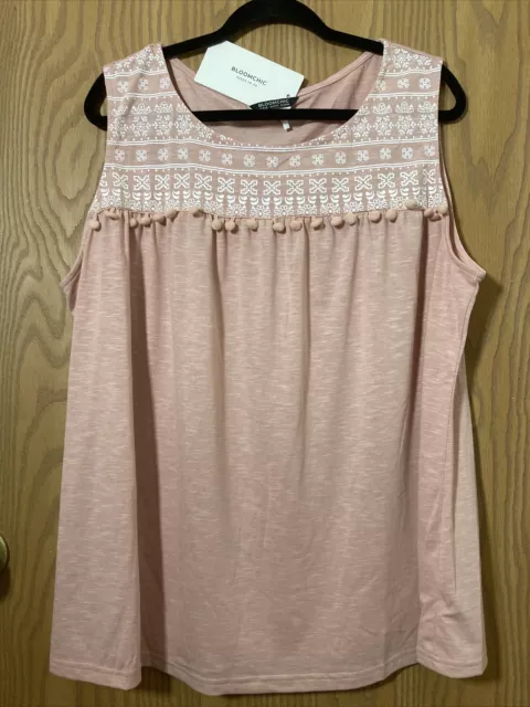 NWT Womens Bloomchic Pink Tank Top With White Embellishment Poms PLUS SIZE 18-20