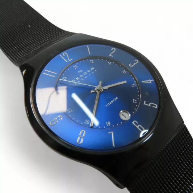 SKAGEN DENMARK MENS Titanium Quartz Watch Blue T233XLTMN Face Black Mesh Strap 39.99 PicClick UK
