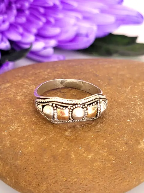Phantastischer älterer Ring Silber 925, versehen mit Gold Elementen, 17,8mm