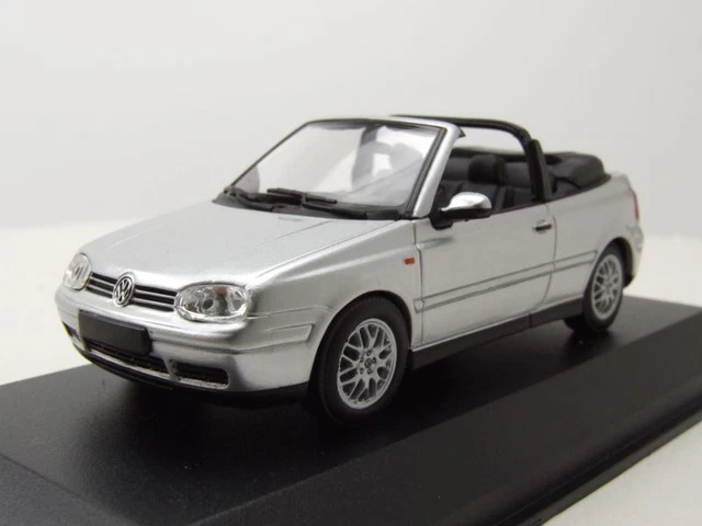 VW Golf 4 Cabriolet 1998 Argent Maquette de Voiture 1:43 Maxichamps