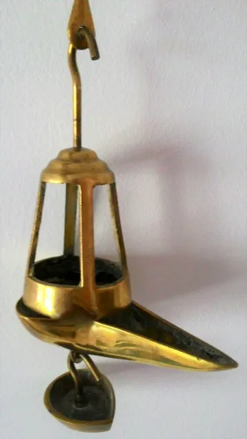 Antigua Lámpara De Aceite - Siglo Xix - Candil De Pico Bronce