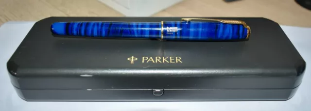 Ex Shop Display PARKER SONNET France Deep Blue Stripe Laque Fountain Pen M NIB