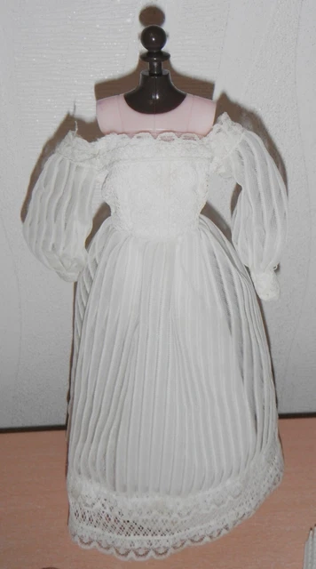 BARBIE B8883 - BARBIE MARIAGE ROMANTIQUE en BOITE D'ORIGINE JAMAIS