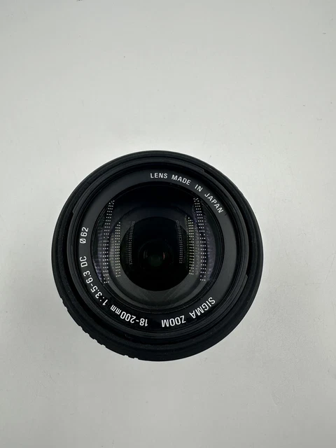 18-200mm 1:3.5-6.3 ZOOM 地味
