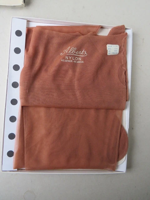 Calze Vello Nylon Con Cucitura Retro – 15 Denier, Colore Pelle, 100% Nylon, Made In France