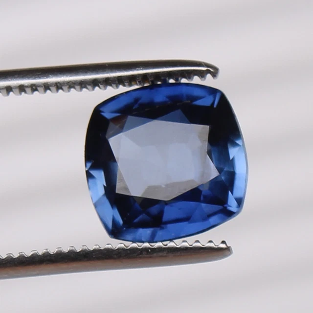 Aigue-marine bleue taille poire en forme de goutte d'eau 1,65 carat, pierre précieuse non sertie
