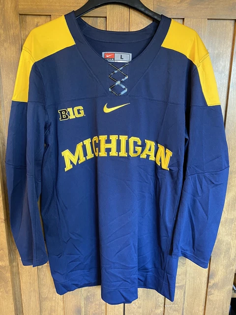 NEW NIKE MICHIGAN Men’s Jersey Sz Large hockey jersey
