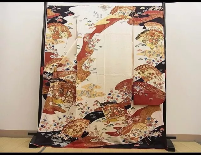Japanese traditional luxurious pure silk kimono "FURISODE" L size. cream color,