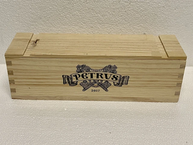 Chateau Petrus 2017 - CBO Vide (Original Empty Wine Box)