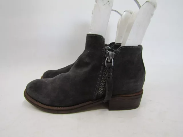 Dolce Vita Womens Size 6.5 M Gray Suede Zip Ankle Fashion Boots Bootie