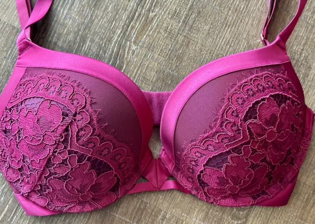 Victoria’s Secret Fushia Very Sexy Push Up 32DD Underwire Bra