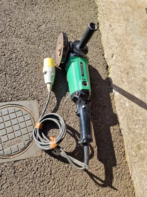 Hitachi angle grinder 110 volt, 125 mm disc.