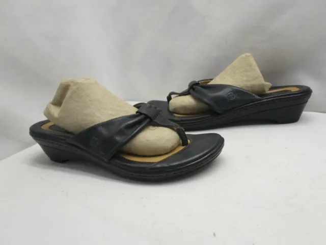 BORN Black Leather Slip On Thong Sandals Womens Size 9 M/W Style W31579