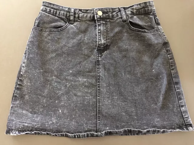 Ladies Dark Grey  ALLY Denim Skirt Size 14 Mini Short Marbled Acid Wash