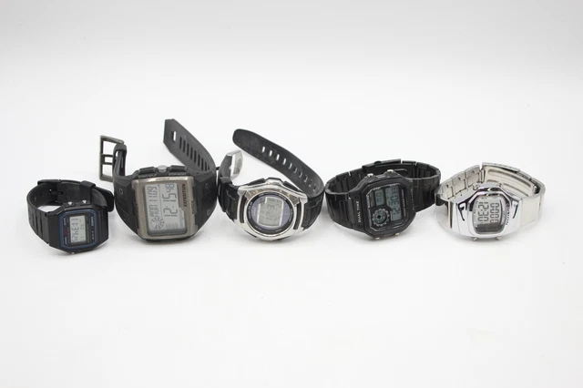 Orologio da uomo Casio con cinturino in acciaio inossidabile, stile